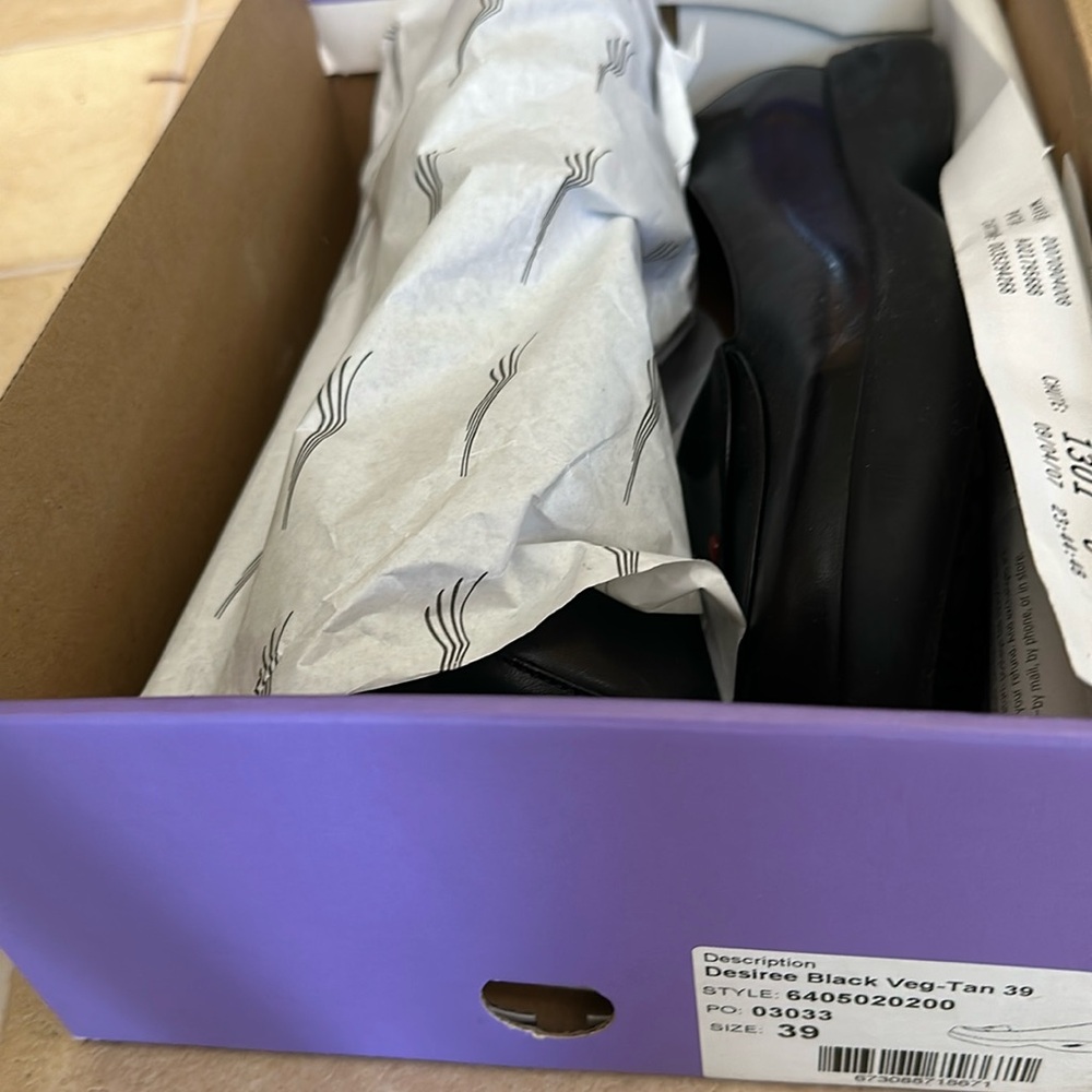 Dansko Desiree Black Leather Shoes NIB size 39